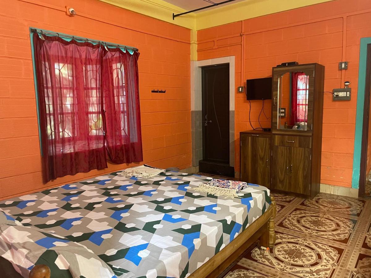 Nimmu Guest House & Restaurant Gokarna ゴカルナ エクステリア 写真