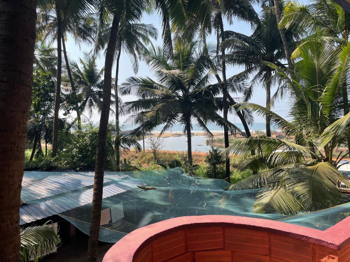 Nimmu Guest House & Restaurant Gokarna ゴカルナ エクステリア 写真