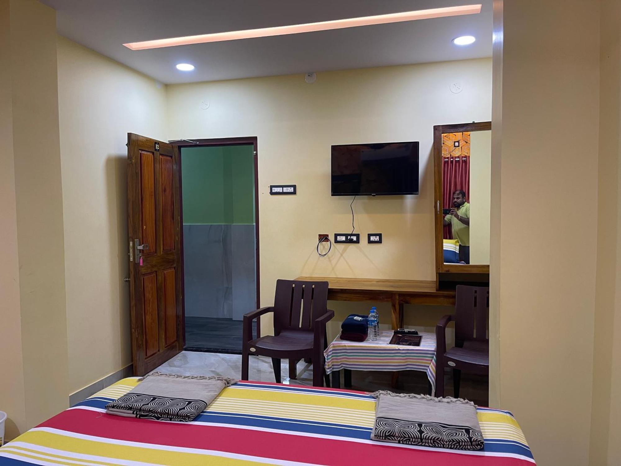 Nimmu Guest House & Restaurant Gokarna ゴカルナ エクステリア 写真