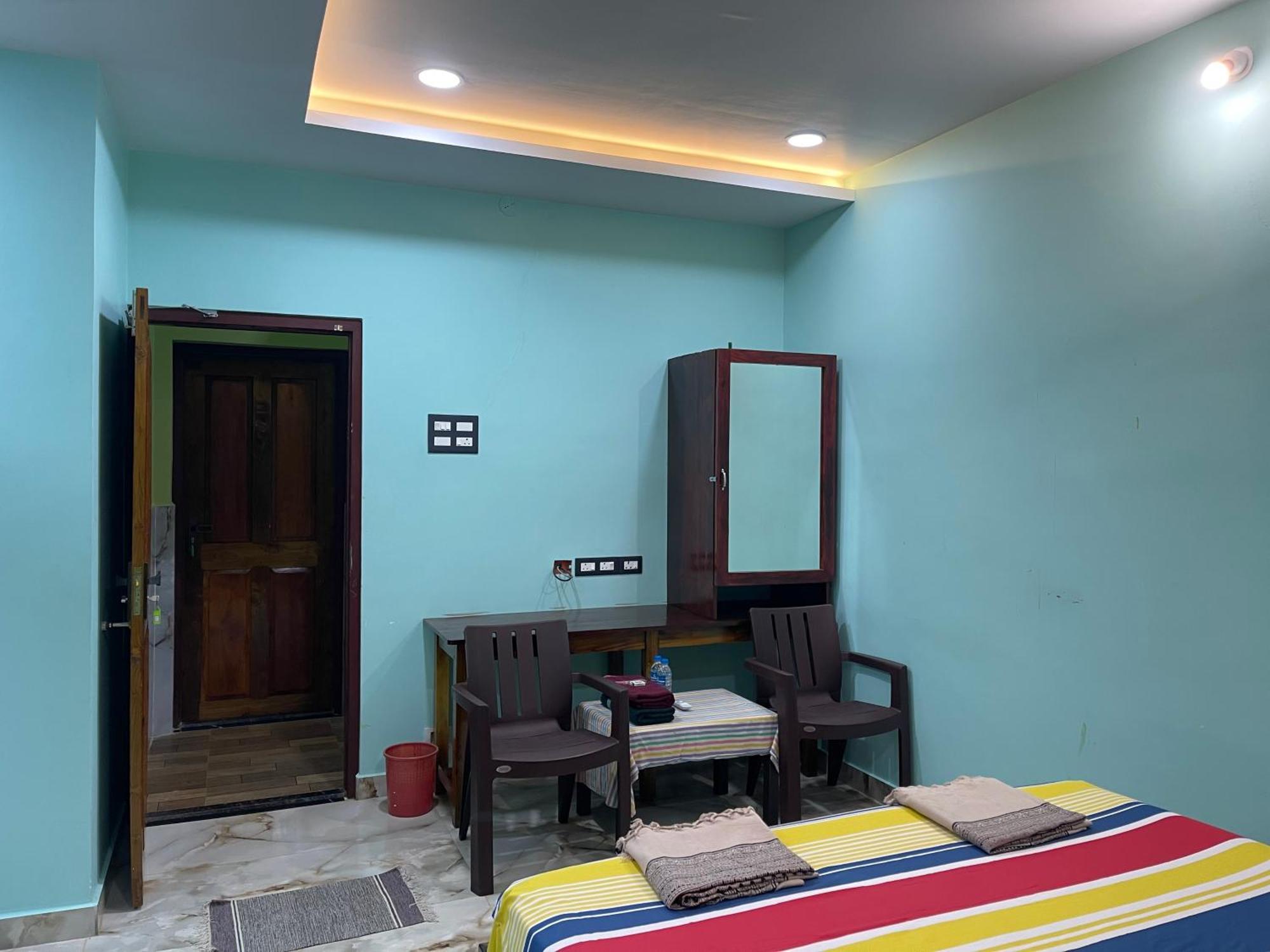 Nimmu Guest House & Restaurant Gokarna ゴカルナ エクステリア 写真