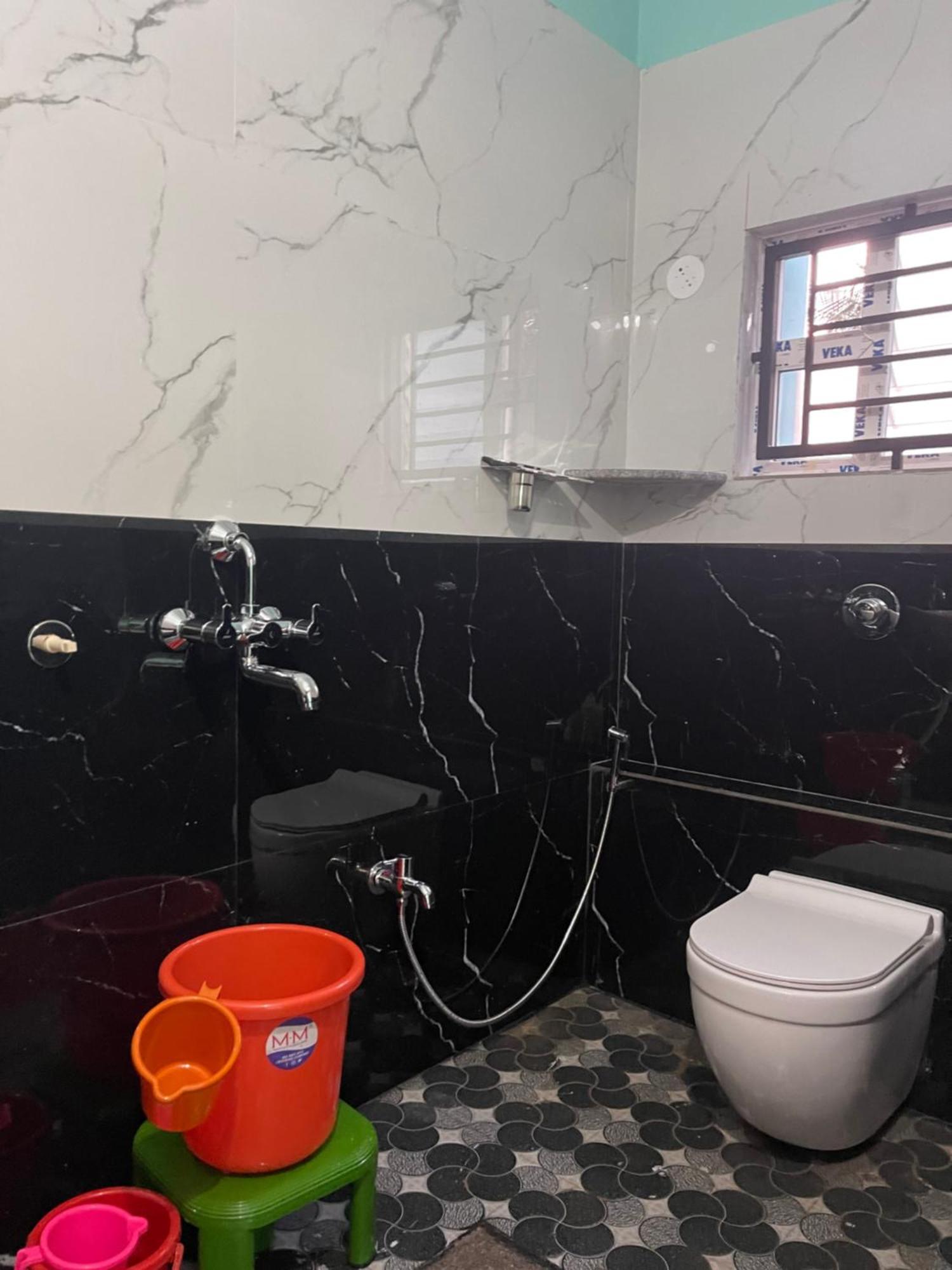 Nimmu Guest House & Restaurant Gokarna ゴカルナ エクステリア 写真