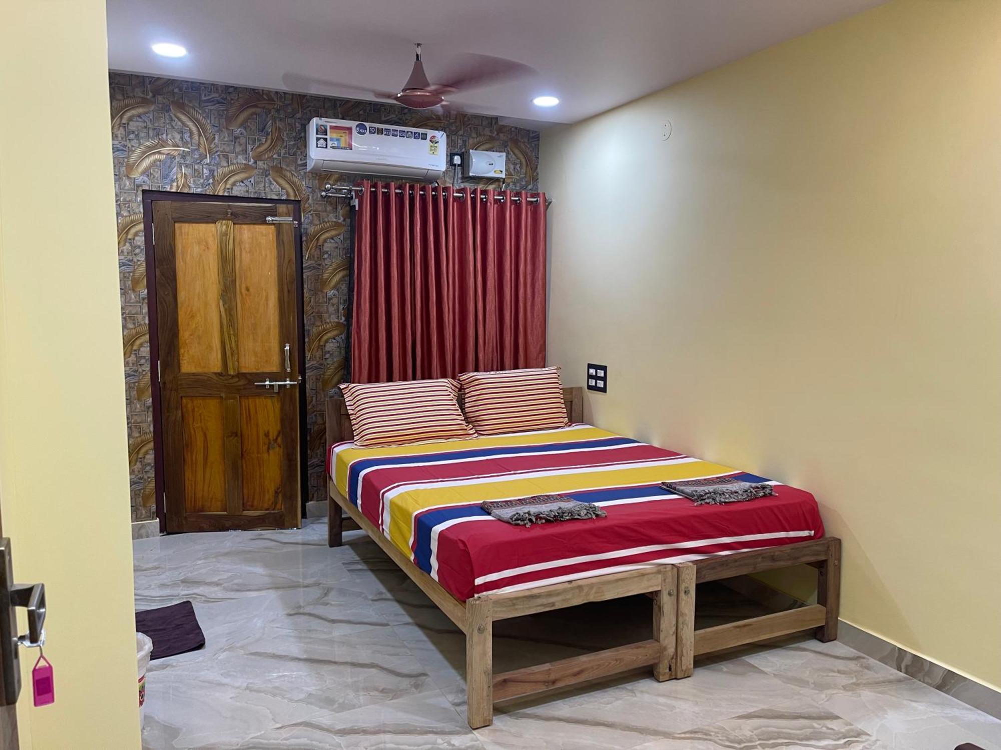 Nimmu Guest House & Restaurant Gokarna ゴカルナ エクステリア 写真
