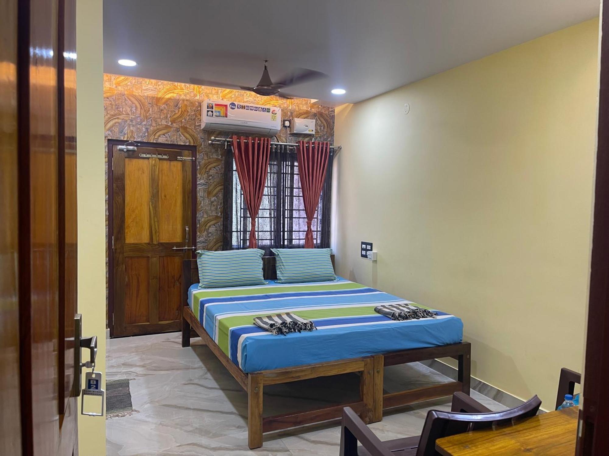 Nimmu Guest House & Restaurant Gokarna ゴカルナ エクステリア 写真