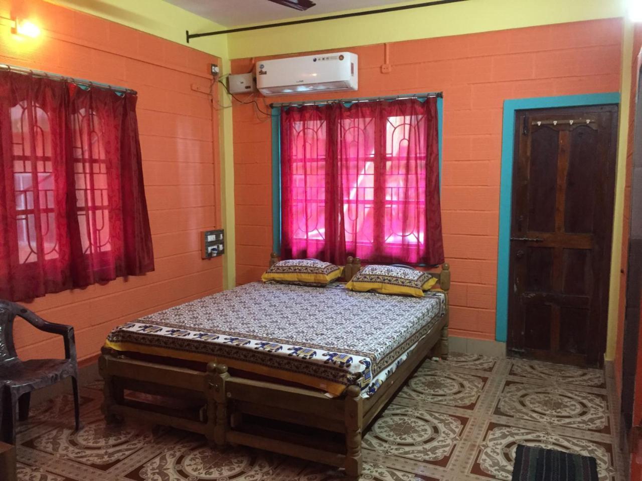 Nimmu Guest House & Restaurant Gokarna ゴカルナ エクステリア 写真
