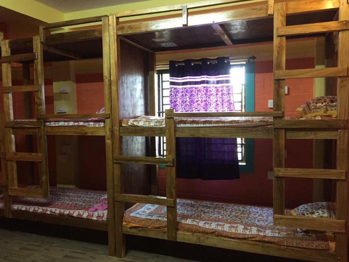 Nimmu Guest House & Restaurant Gokarna ゴカルナ エクステリア 写真